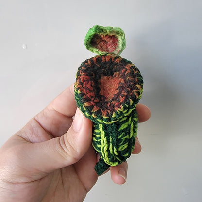 Nepenthes lowii crochet keychain