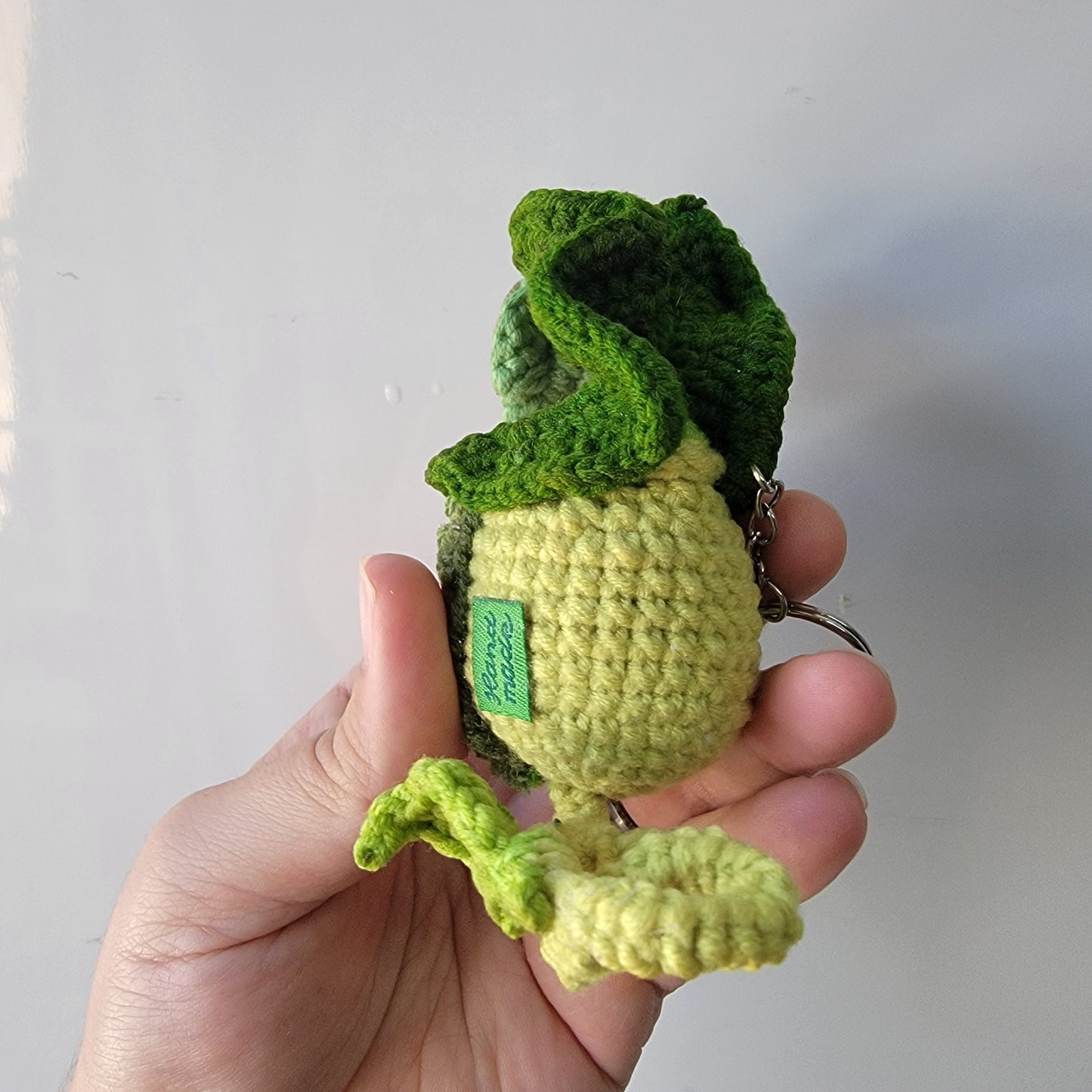 Nepenthes veitchii crochet keychain