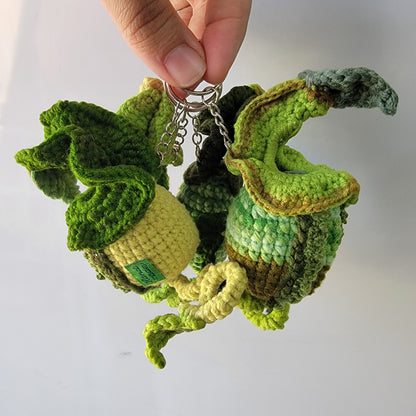 Nepenthes veitchii crochet keychain