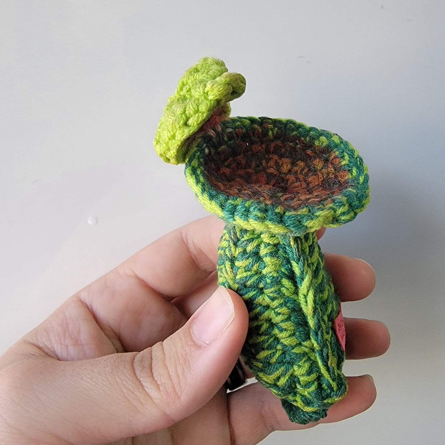 Nepenthes lowii crochet keychain